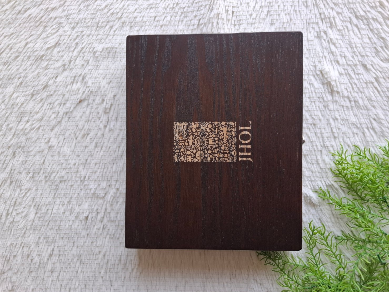 กล่องไม้ฝาล็อคแบ่งช่อง