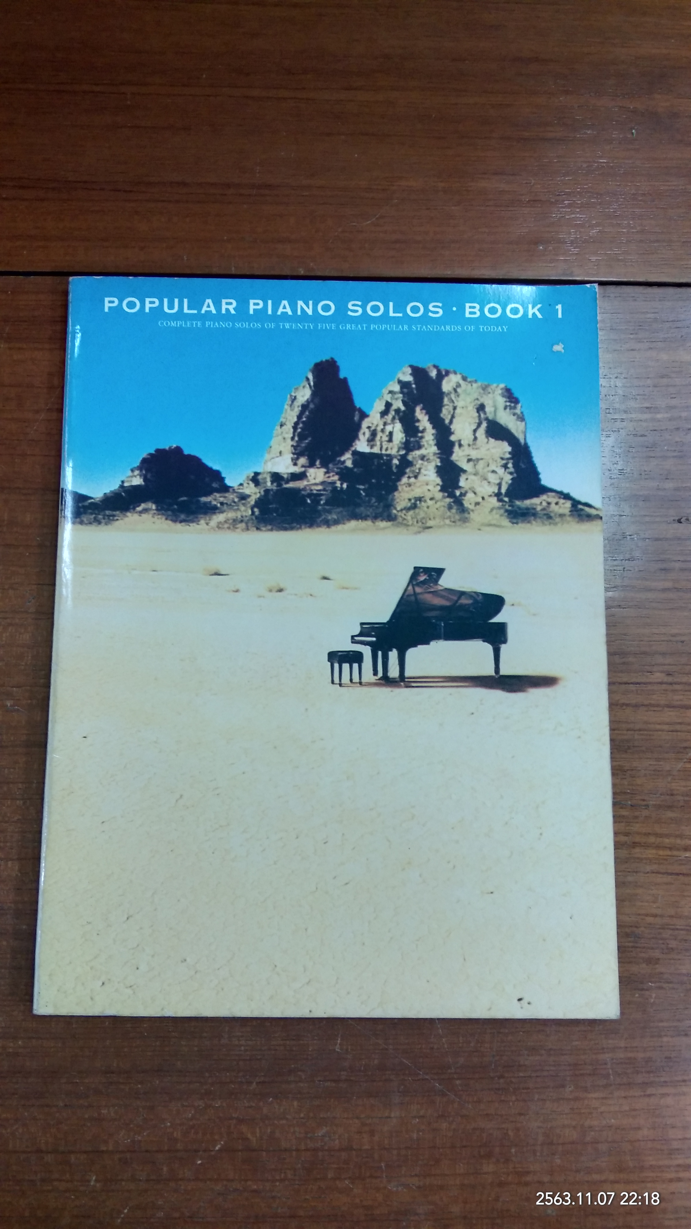 POPULAR PIANO SOLOS . BOOK 1