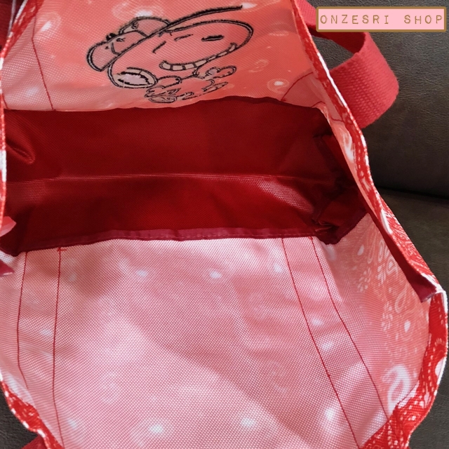 กระเป๋า Snoopy Eco Bag ลายสีแดง ผ้าไม่หนา ขนาด 41 x 32 x 15 ซม.
