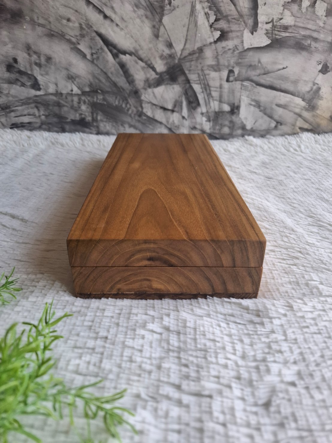 กล่องไม้สักฝาล็อค