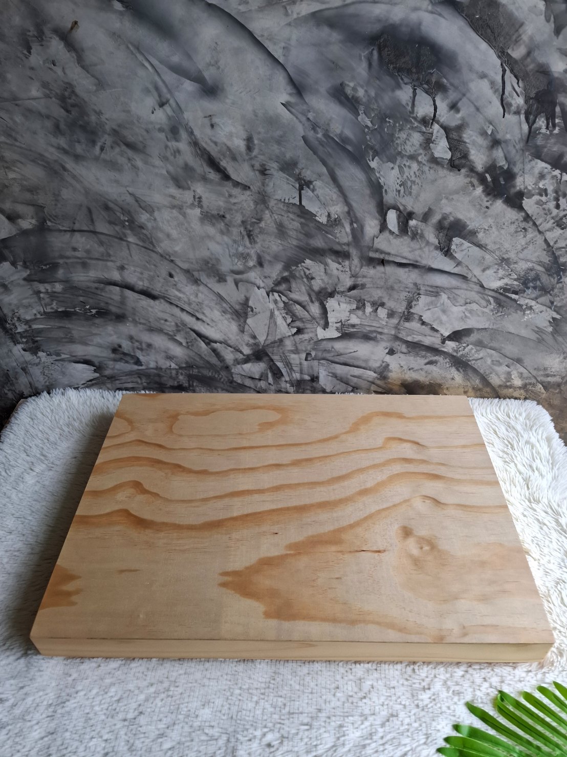 กล่องไม้ฝาครอบ