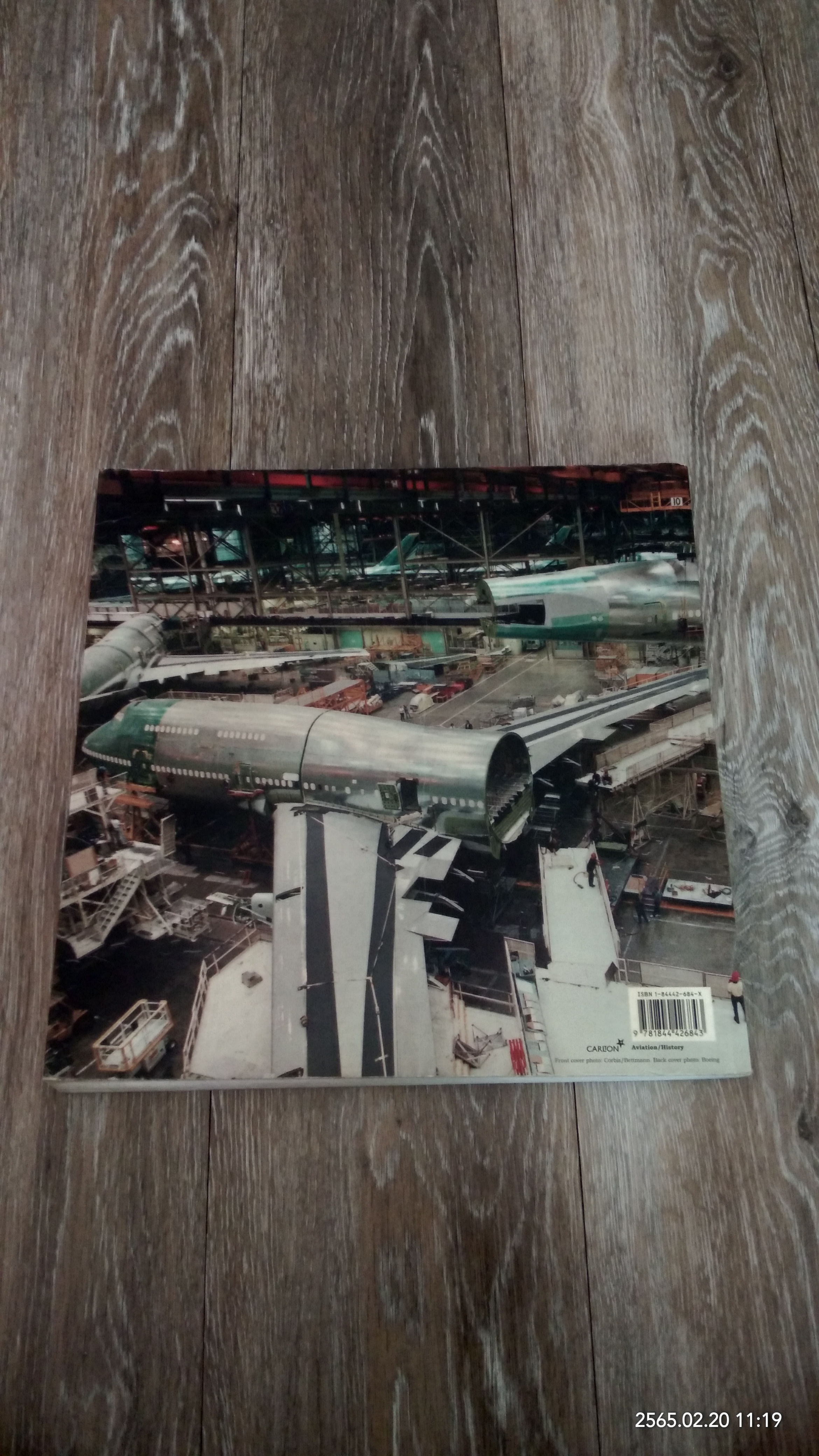 Flight : A History of Aviation in Photographs