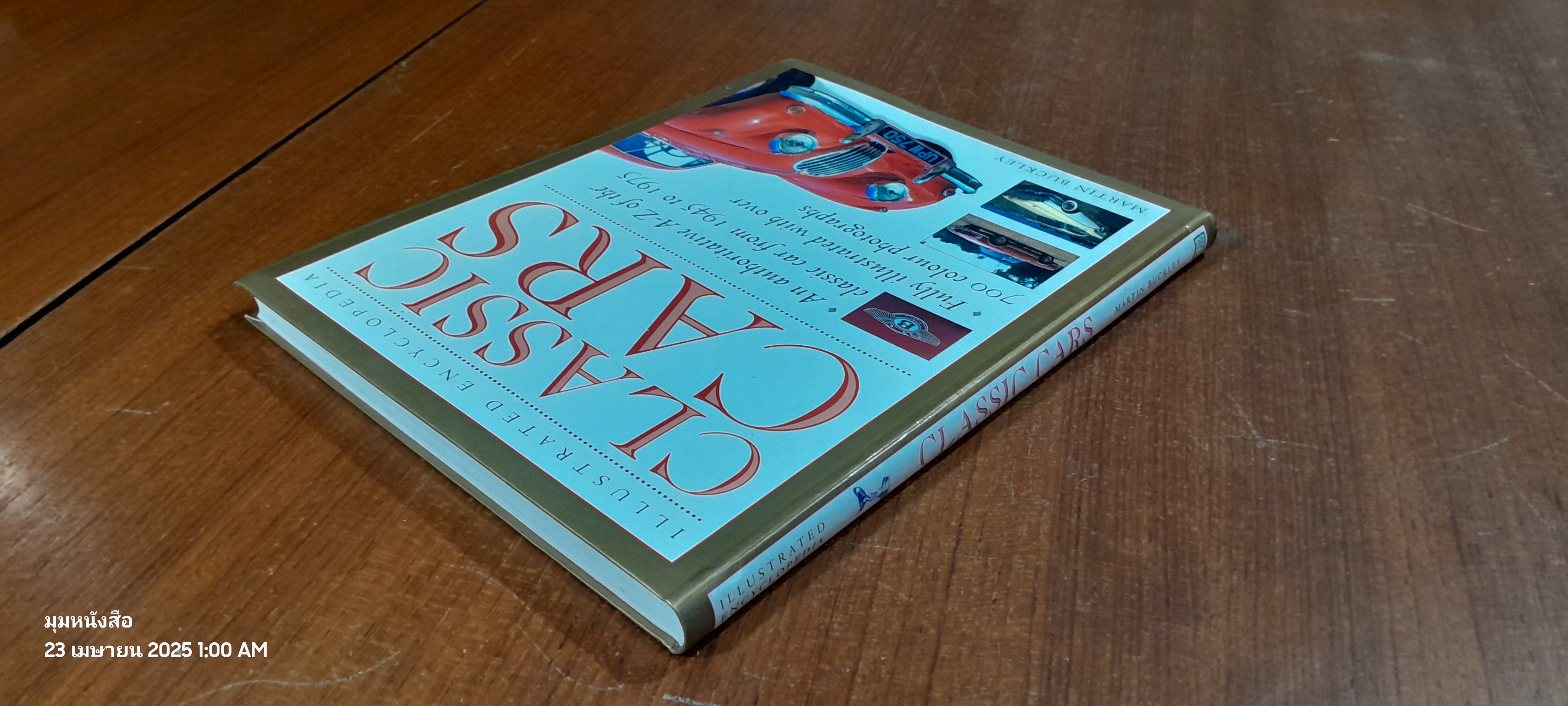 CLASSIC CARS / MARTIN BUCKLEY