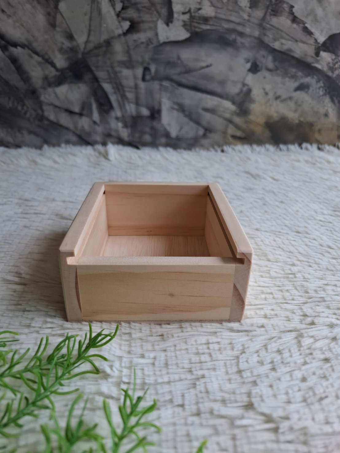 กล่องไม้ฝาสไลด์