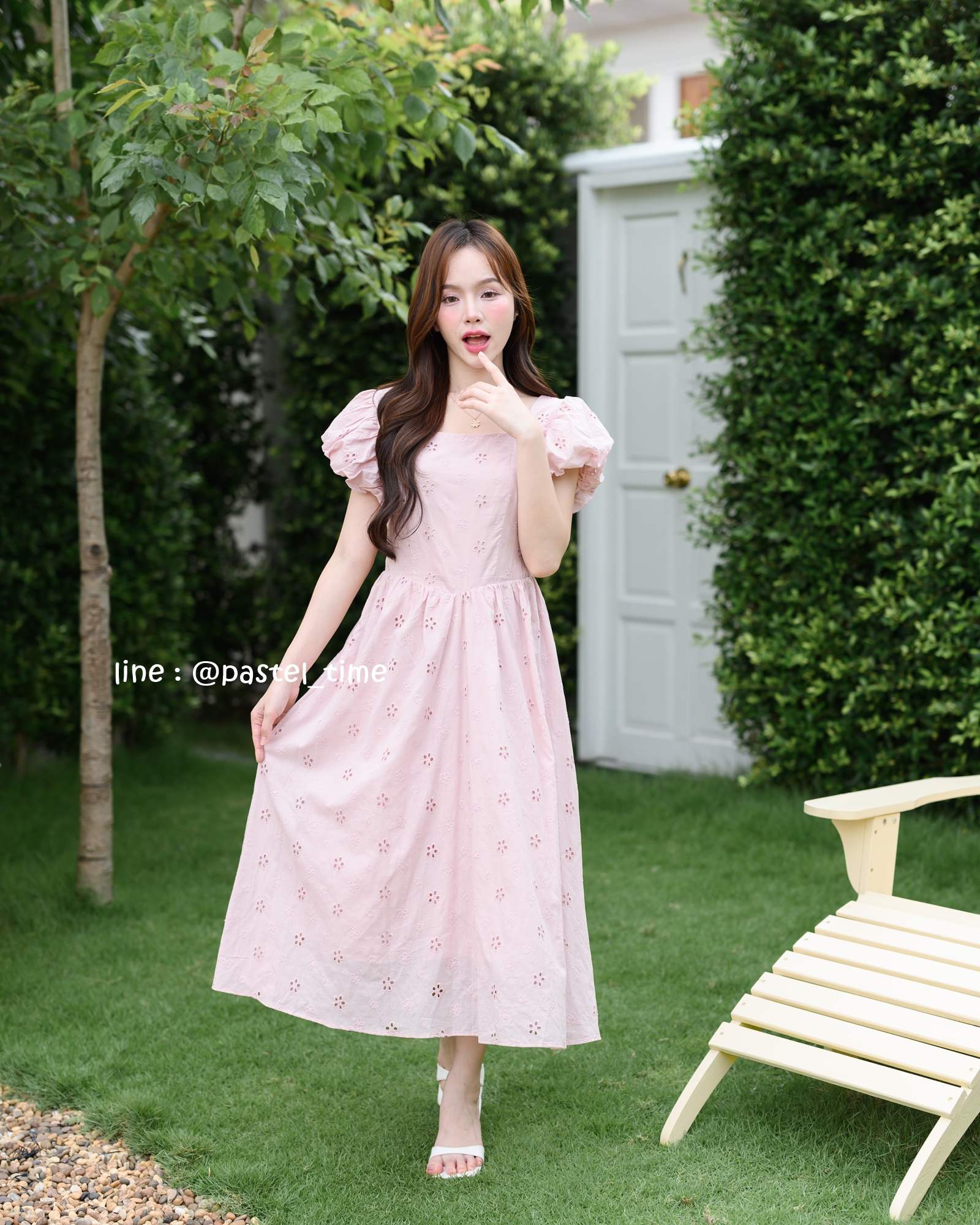 Princess Lace Midi Dress : สีชมพู