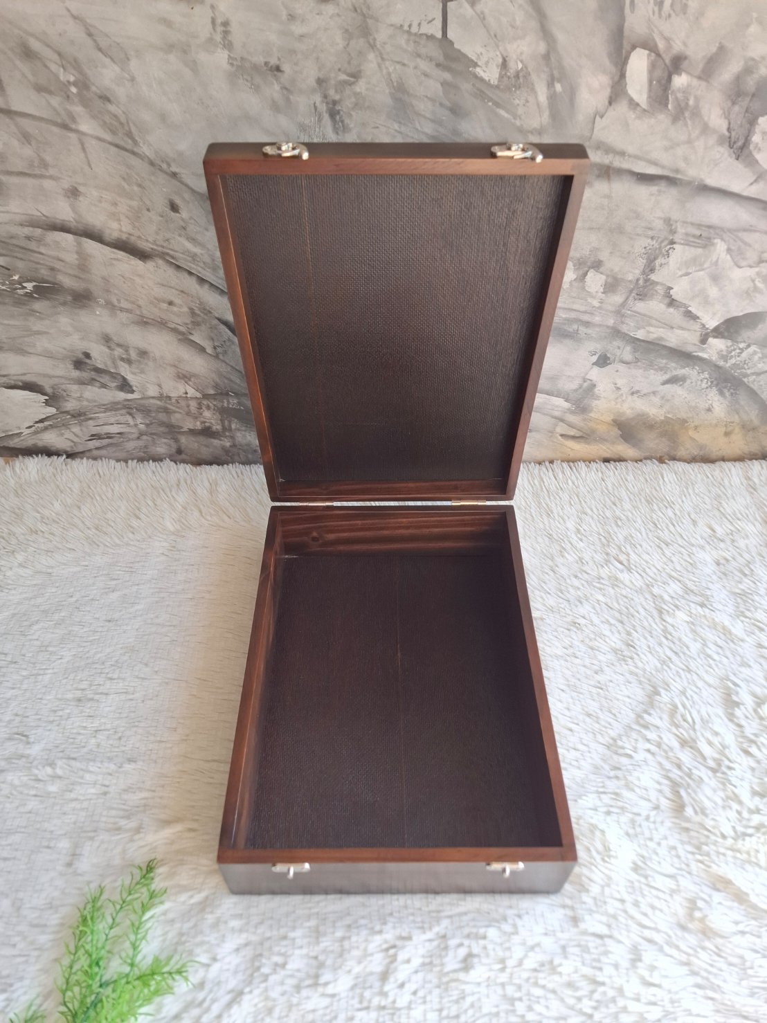 กล่องไม้สนแบบฝาล็อค