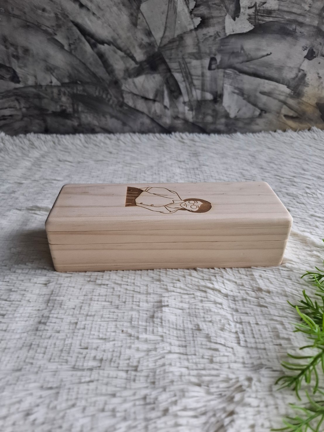 กล่องไม้ฝาครอบ