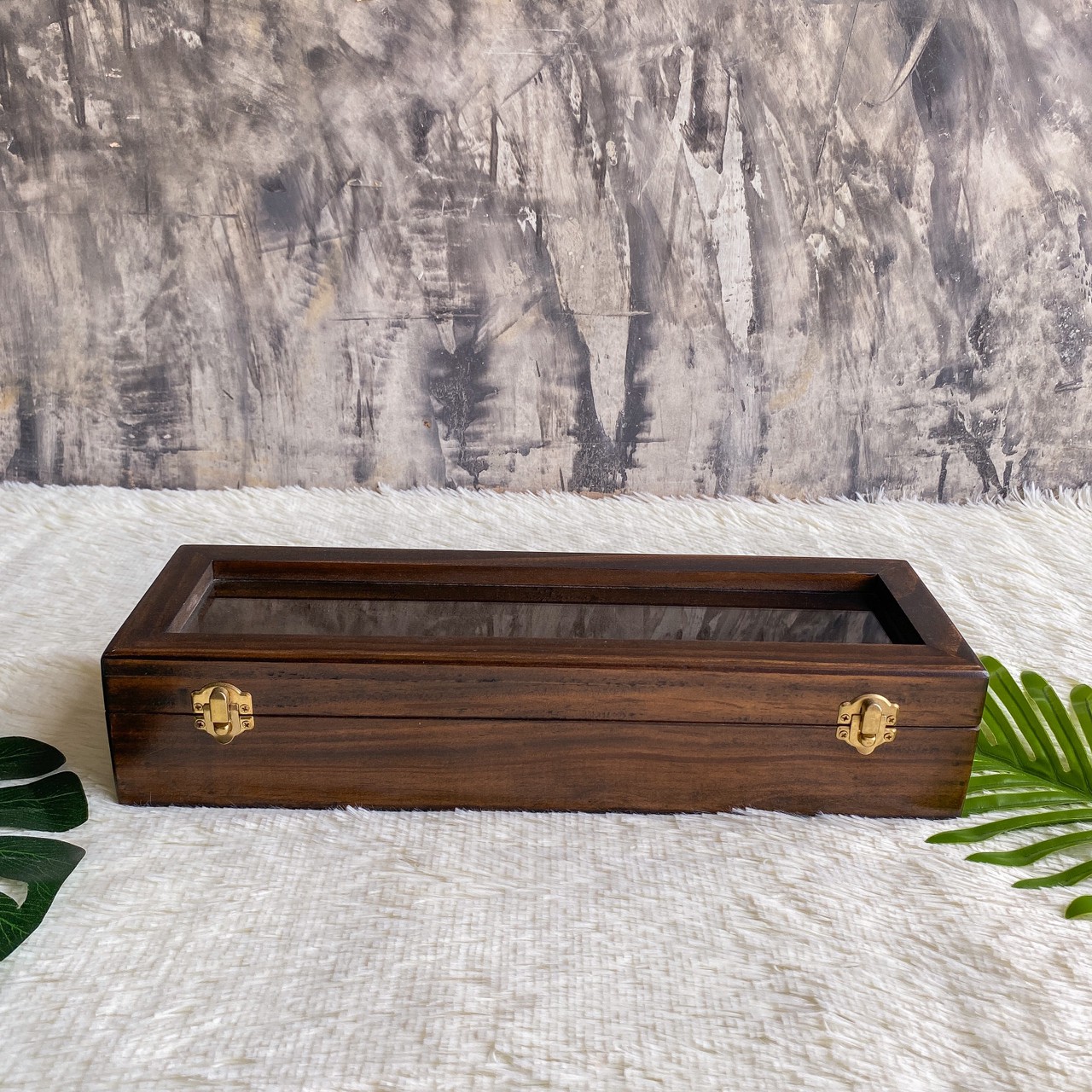 กล่องไม้ฝากระจก (Glass lid wooden box)