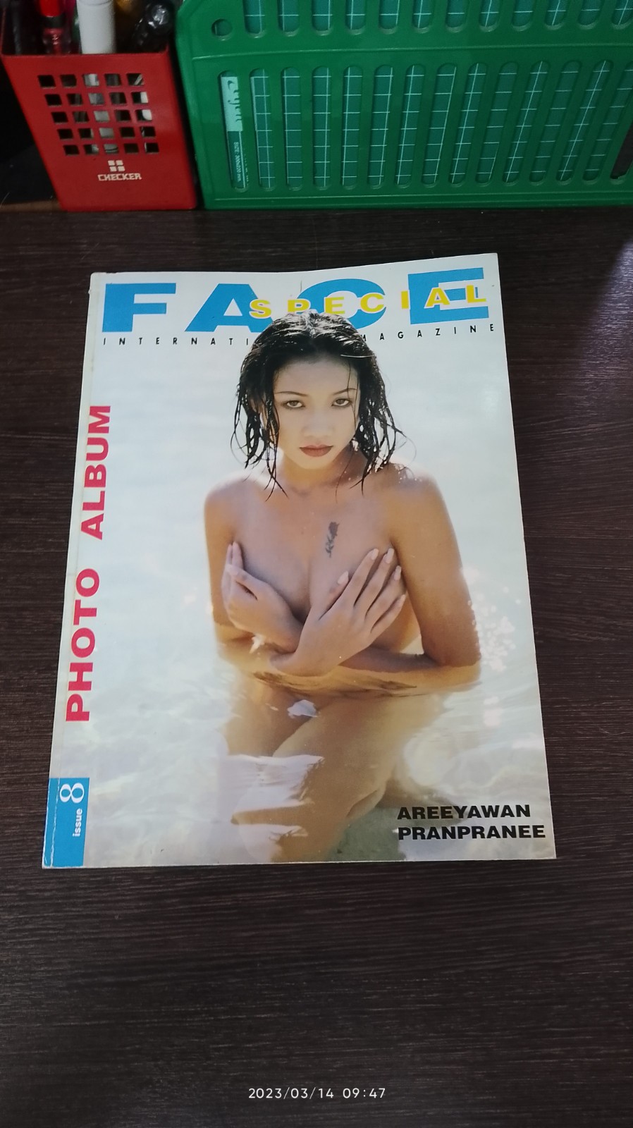 PHOTO ALBUM : issue 8