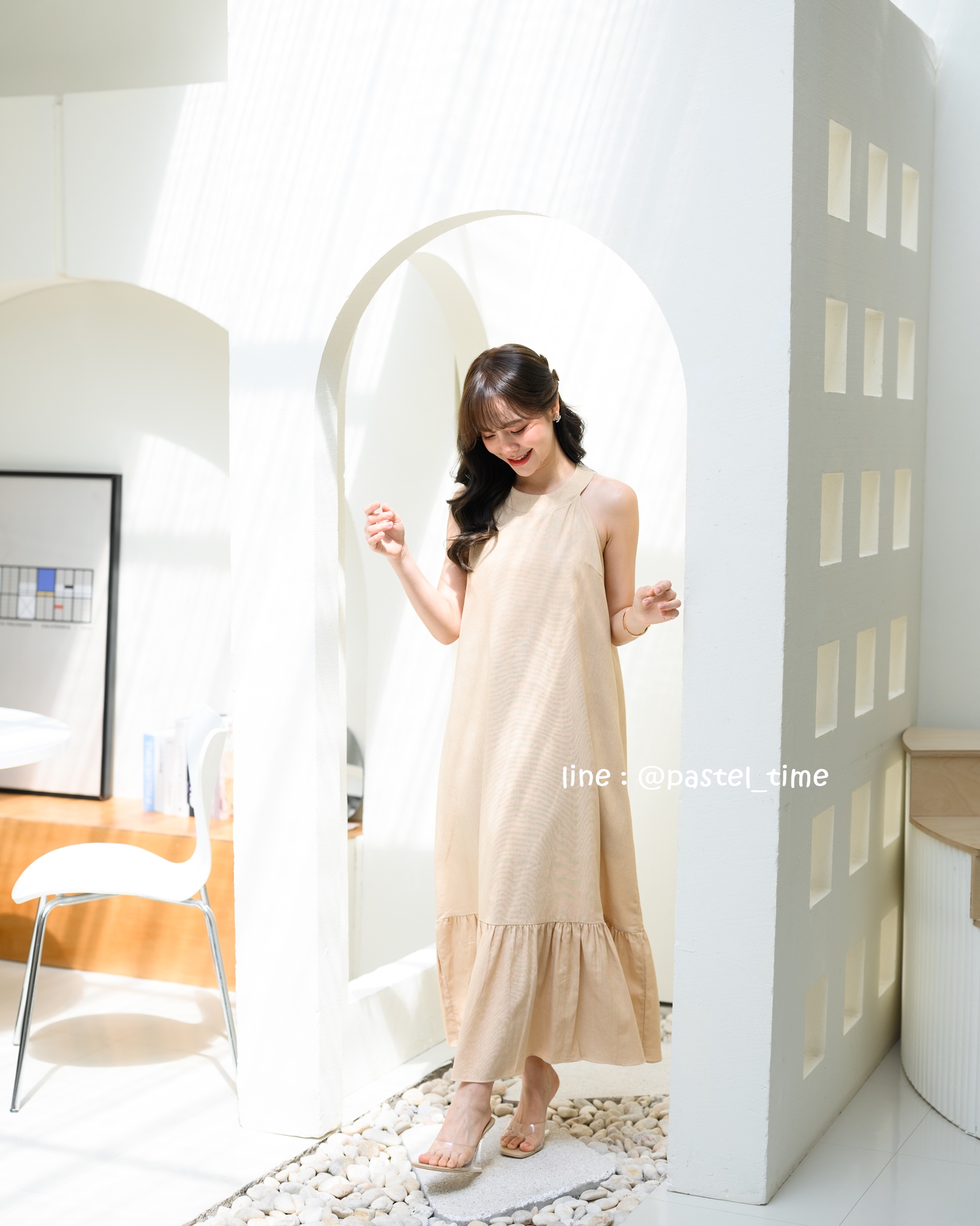 Clio Vest Linen Maxi dress - สีเบจ