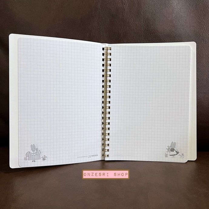 สมุดริมลวด ขนาด A5 ลาย Sanrio Characters Retro Collection แบบ Marron Cream ขนาด 21 x 15.8 x 1.5 ซม. มี 100 หน้า