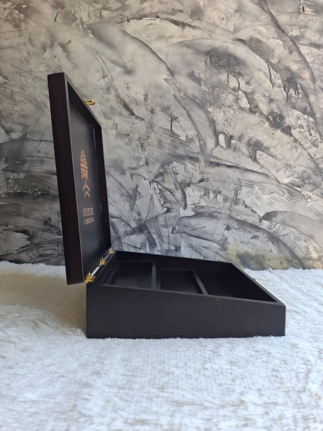 กล่องไม้ใส่อาหาร (ภายในโรงแรม)