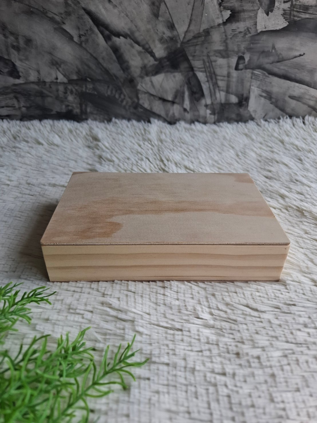 ถาดไม้สน