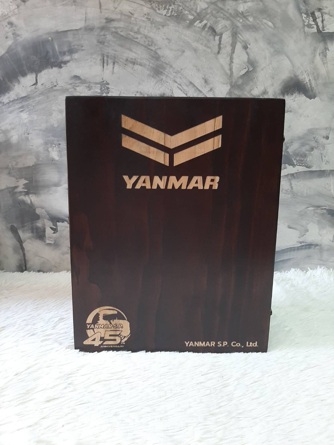 กล่องใส่เหล้าพร้อมแก้ว