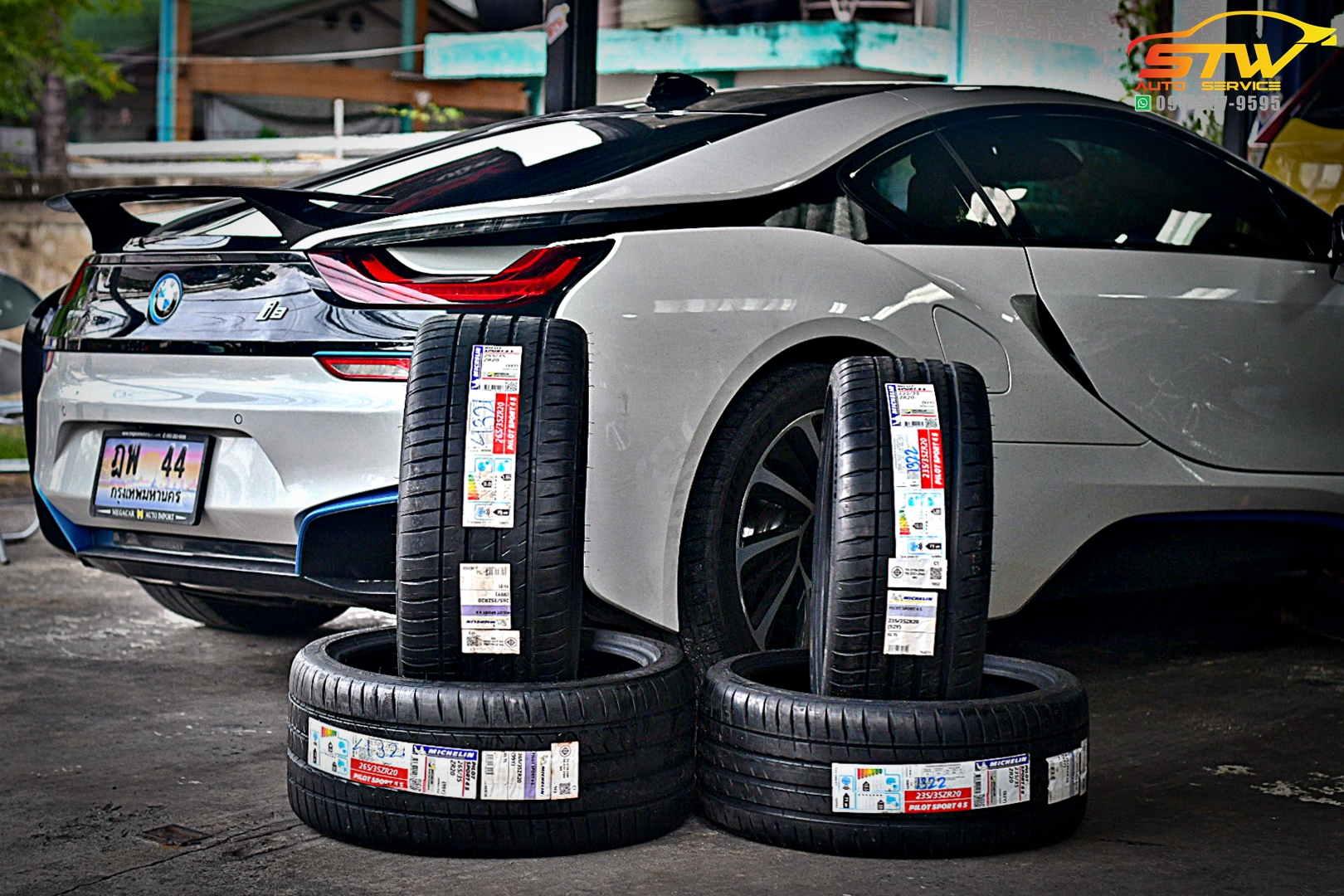 เปลี่ยนยาง BMW i8 MICHELIN PILOT SPORT 4S F 235/35R20 92Y R 265/35R20 99Y