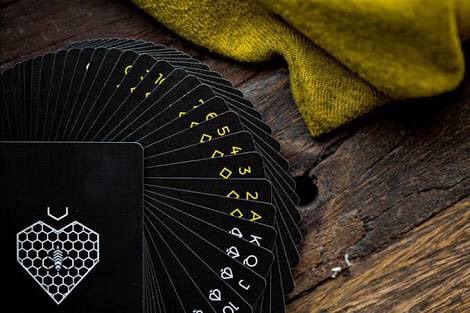 ขายไพ่ Bicycle Killer Bee Deck By Ellusionist