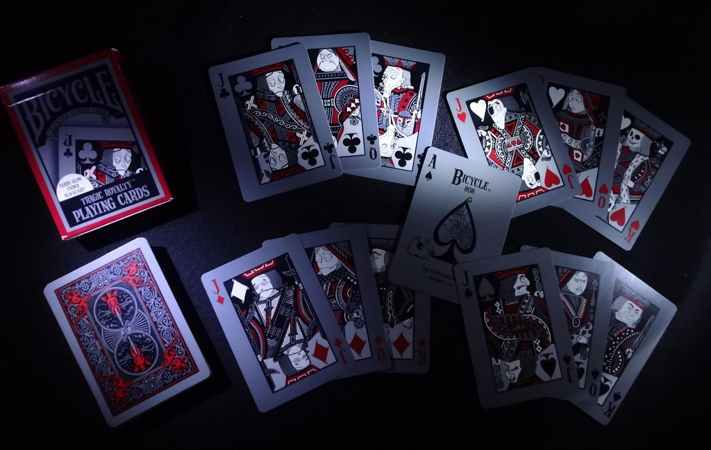 ไพ่ Bicycle Tragic Royalty Halloween Deck