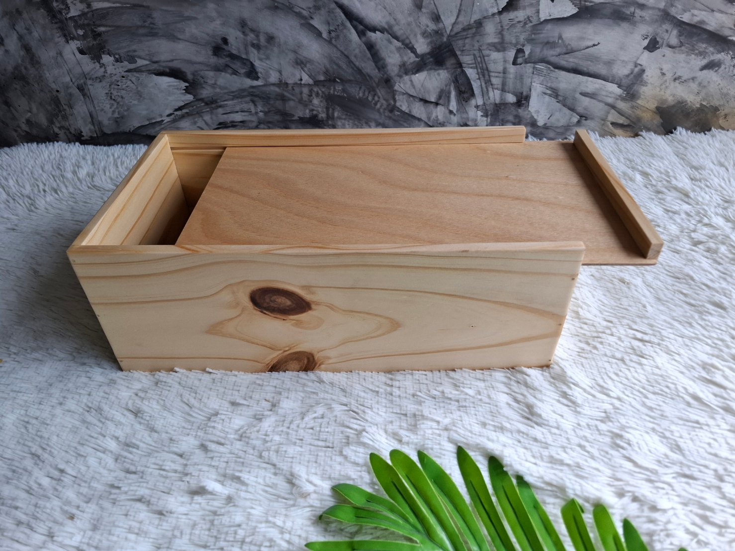 กล่องไม้สนฝาสไลด์