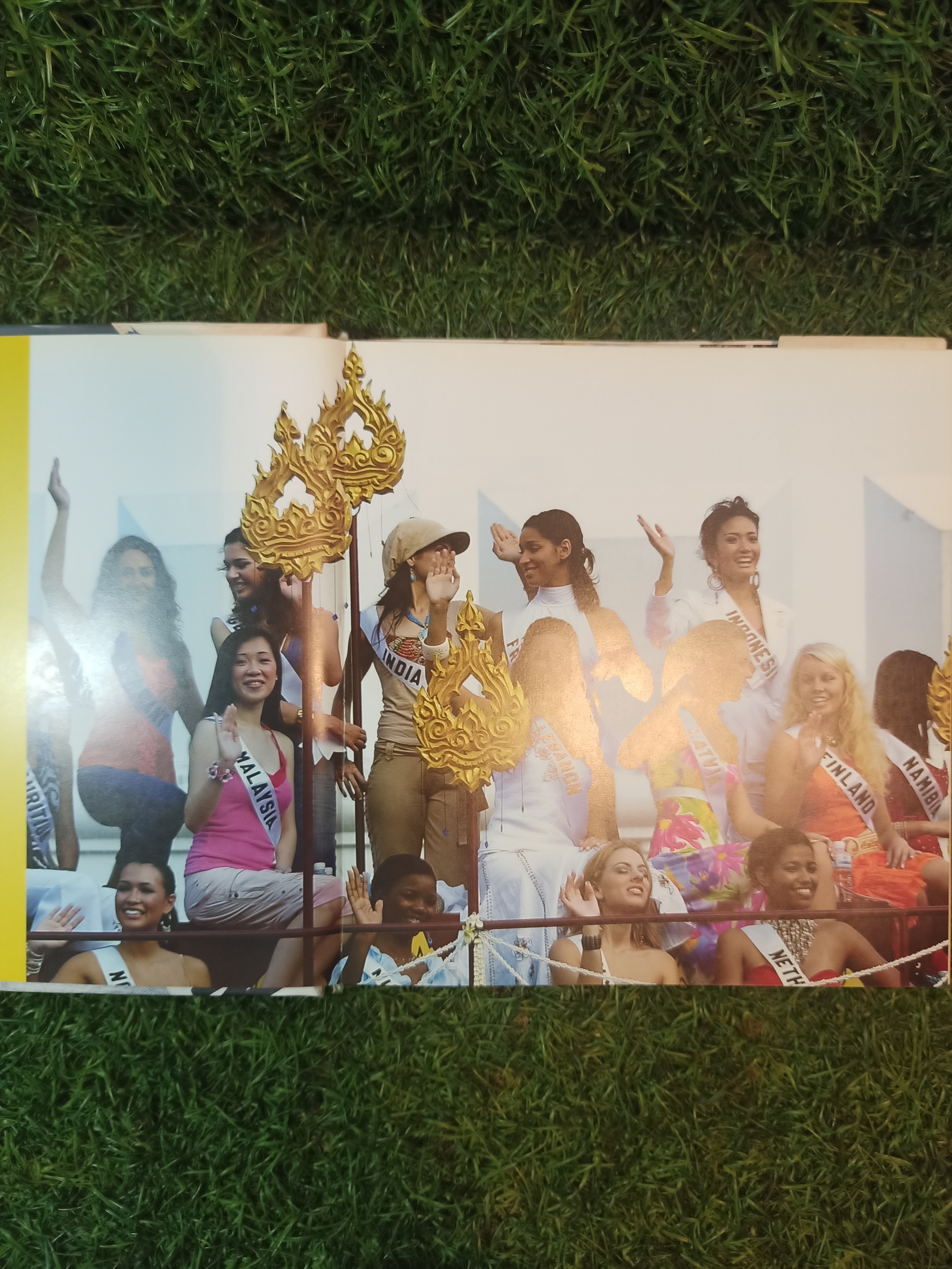 EXPERIENCE THE BEAUTY OF THAILAND