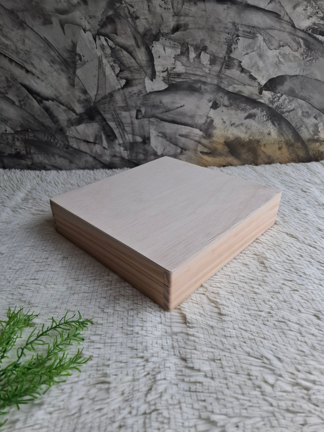 กล่องไม้สนฝาล็อคแบ่งช่อง