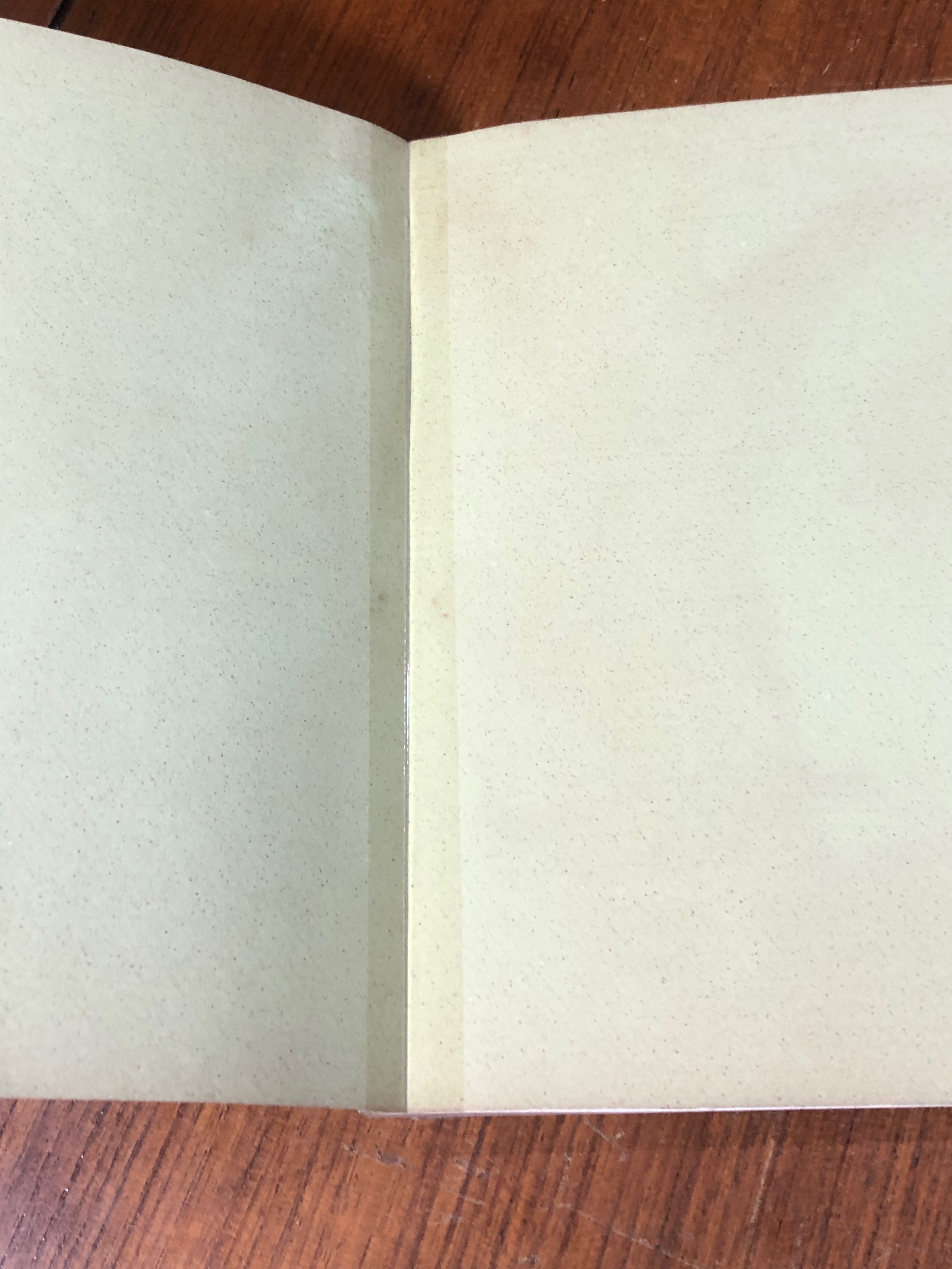 ขนมไทยถาดเล็ก / จรรยา สุบรรณ์