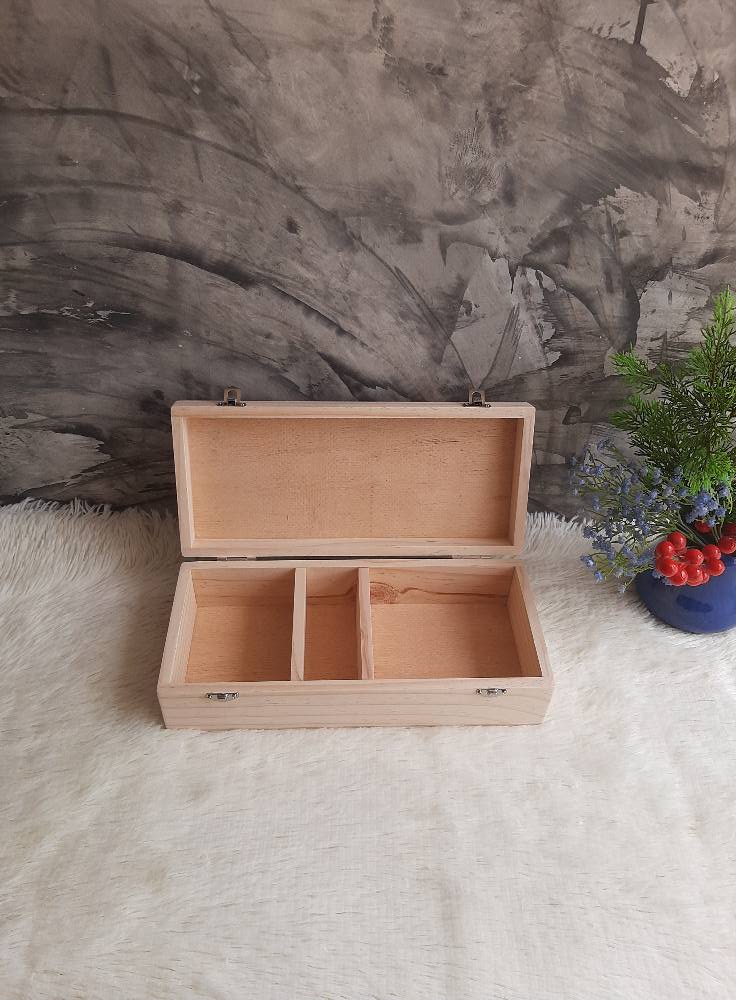 กล่องไม้สนแบบแบ่งช่องด้านใน