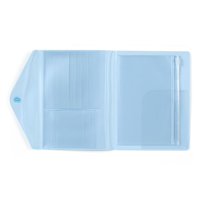 สมุดเก็บบัตร Sanrio Notebook & Ticket Medicine Case แบบคุณหมอ Cinnamoroll ขนาด 12 x 0.5 x 16.5 ซม. ใส่การ์ดได้ 9 ใบ มีช่องซิปใส่ของ ใส่สมุดเล่มเล็กได้