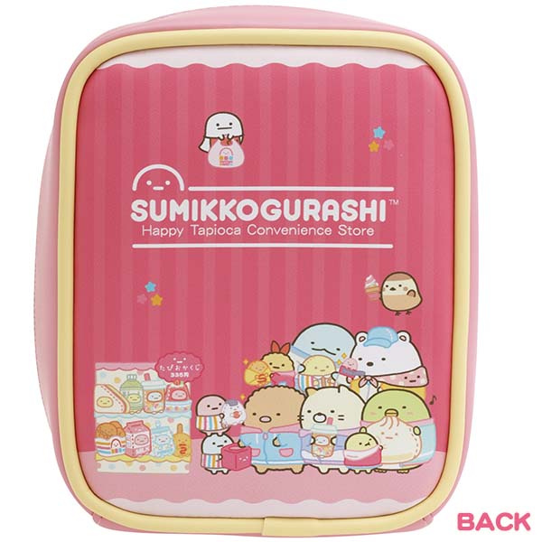 กระเป๋า Sumikko Gurashi Tapioca Convenience Store Pouch เป็นกระเป๋าอเนกประสงค์ทรงสี่เหลี่ยม ทำจากหนังเทียม ขนาด 16 x 13 x 5.5 ซม.