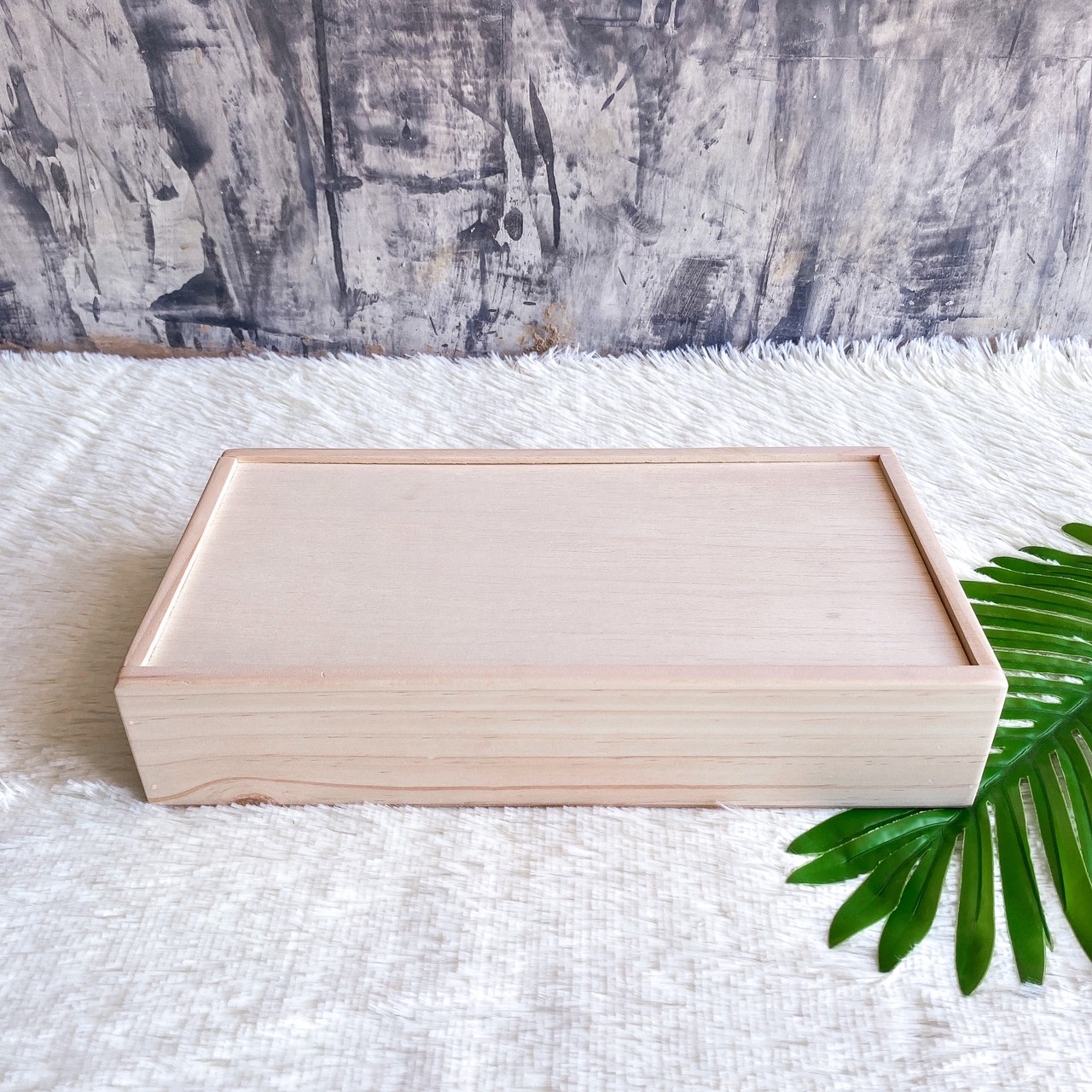 กล่องไม้สนฝาสไลด์ (Wooden pine box)