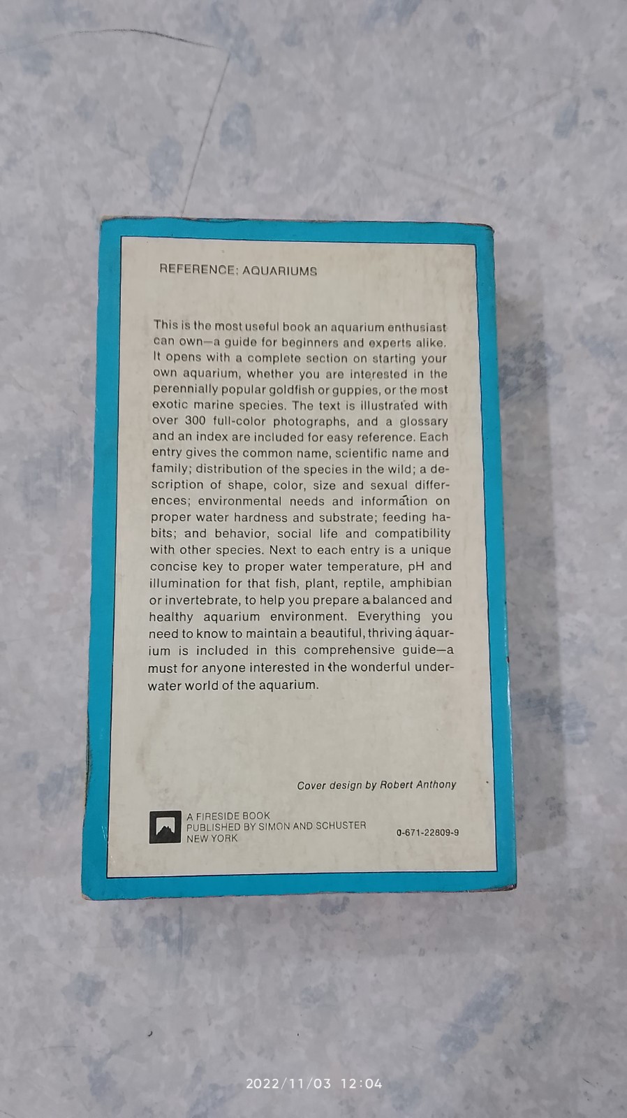 Simon And Schuster's Complete Guide To Freshwater And Marine Aquarium Fishes Vintage Paperback Book