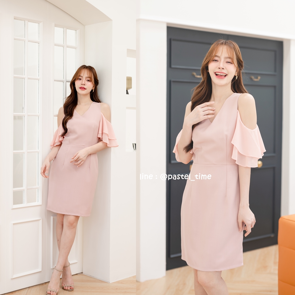 Vela off-shoulder dress : สีชมพู