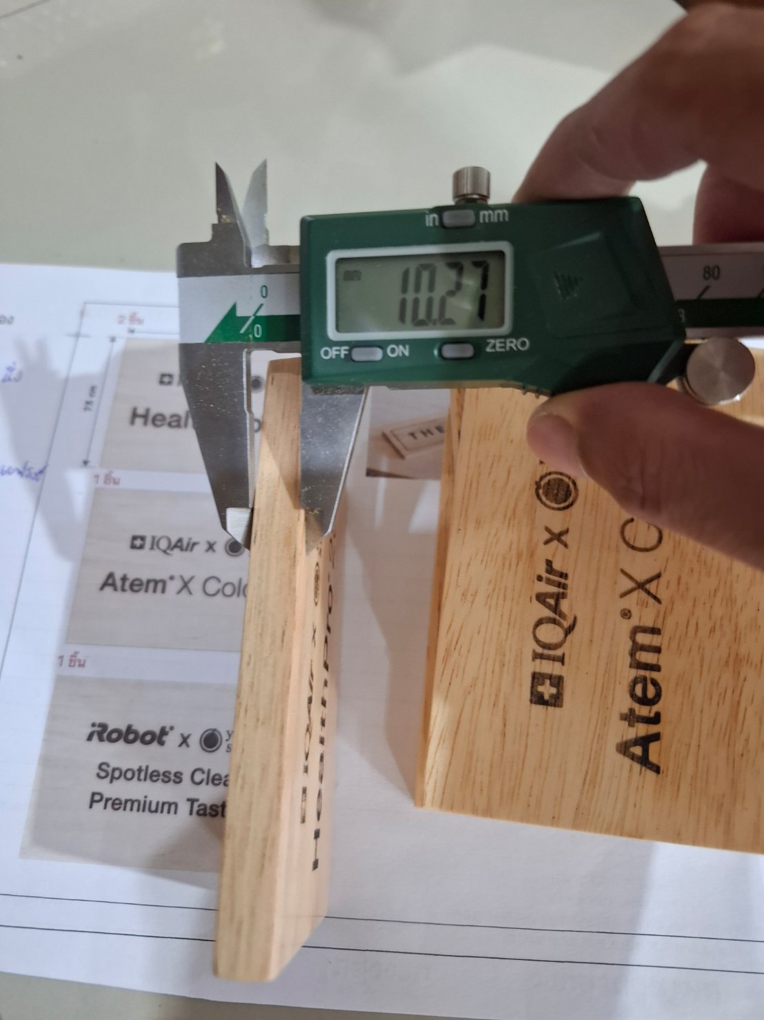 งานแผ่นป้ายไม้ยางพารา