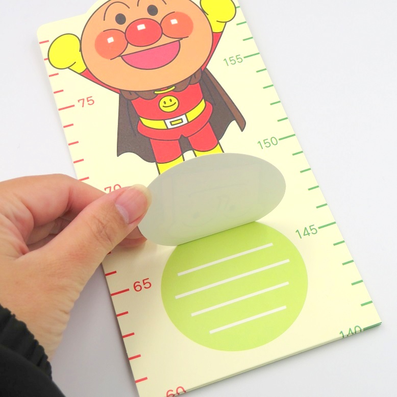 Anpanman Pop Up Card จาก Hallmark Japan การ์ดเปล่าแบบอันปังแมน เป็นที่วัดส่วนสูงได้ ตรงขนมปังรูปแรกเปิดเขียนข้อความได้ มาพร้อมซองน่ารัก ขนาด 20.8 x 10 ซม. (ตอนพับ)