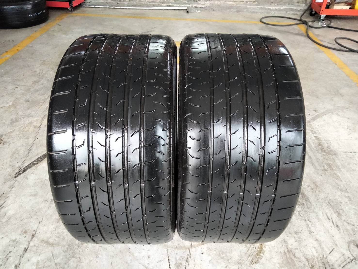 ยางมือสอง Continental MC6 265/35R18 ยางปี 19 2เส้น