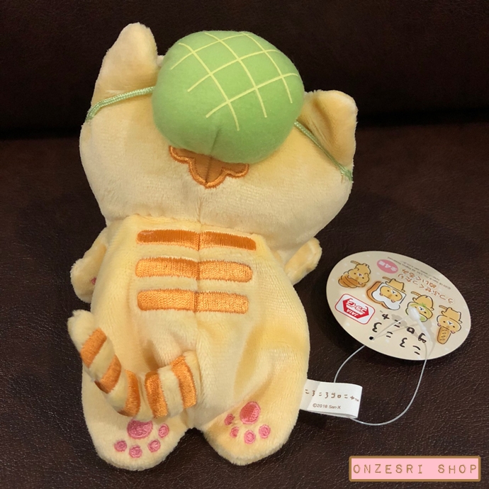 ตุ๊กตา แมวขนมปัง Corocoro Coronya แบบเมล่อนปังนอน ตรงข้างล่างเป็นก้นถ่วง ขนาด 12 x 16 x 11 ซม.