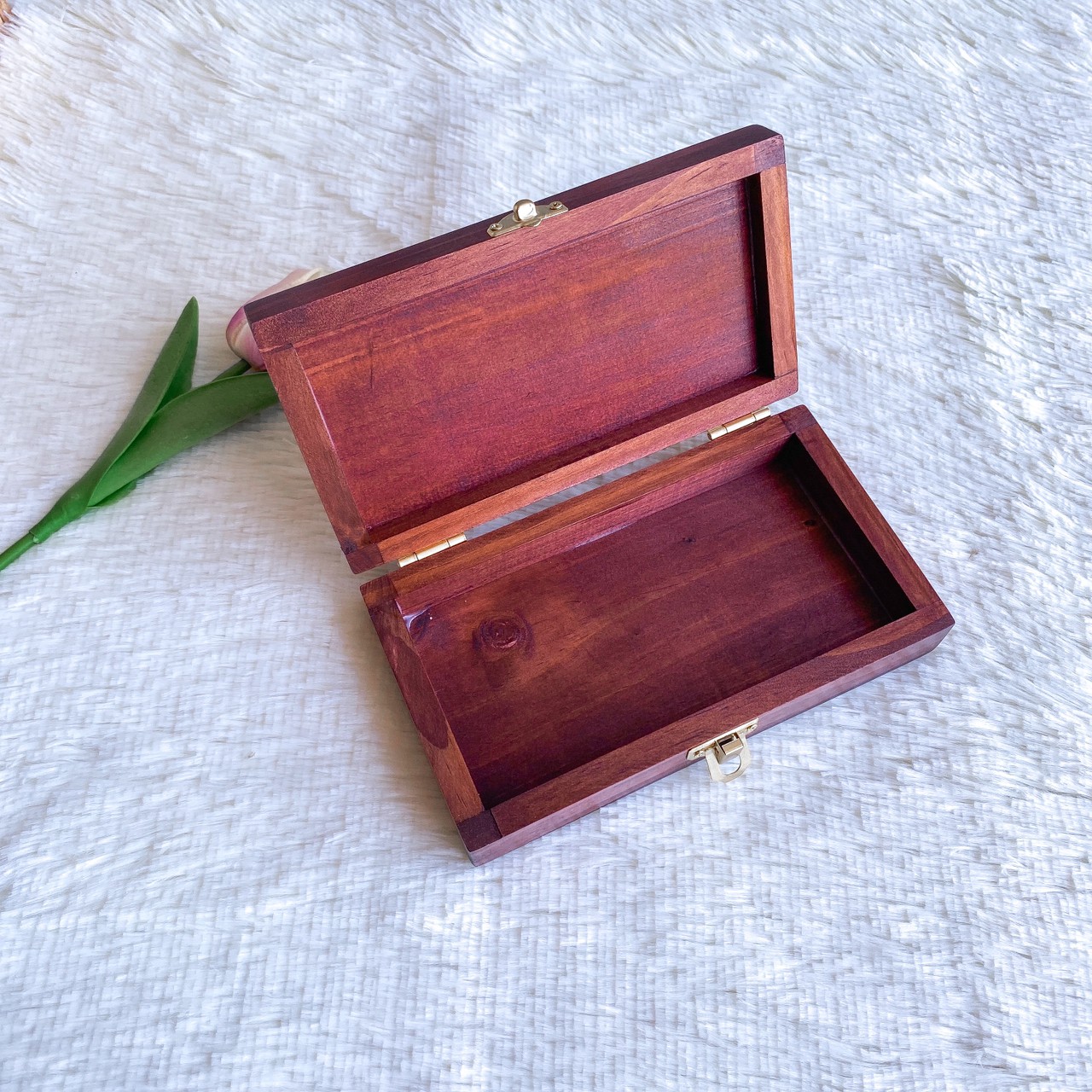 กล่องไม้สนฝาล็อค ไซส์ S (Small wooden box with lock lid)