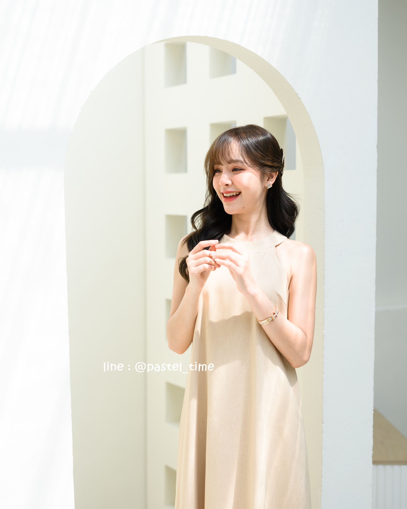 Clio Vest Linen Maxi dress - สีเบจ