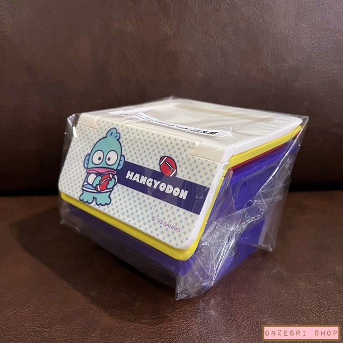 เซ็ตกล่องใส่ของ Sanrio Mini Container (Limited) แบบ Hangyodon & Keroppi ขนาด 11 x 8 x 11.5 ซม. ไม่มีวางขายทั่วไป เป็นแบบต้องลุ้นกับทางหน้าร้าน Sanrio ที่ญี่ปุ่นเท่านั้น