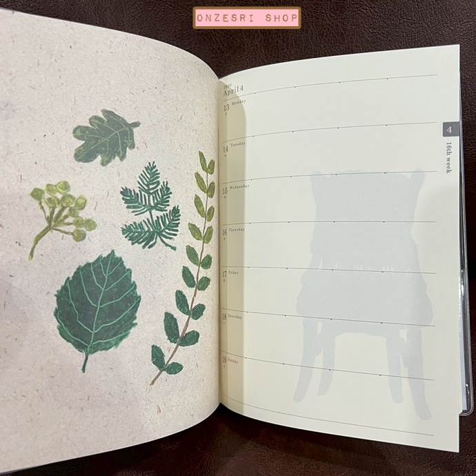 สมุด 2026 Schedule Book เล่มหนา B6 ลาย Yusuke Yonezu - Cat ขนาด 13.5 x 18.8 x 1.3 ซม. (144 หน้า) มีให้จดตั้งแต่เดือน 12/2025 - 12/2026 เป็นปฎิทินแบบ monthly & weekly