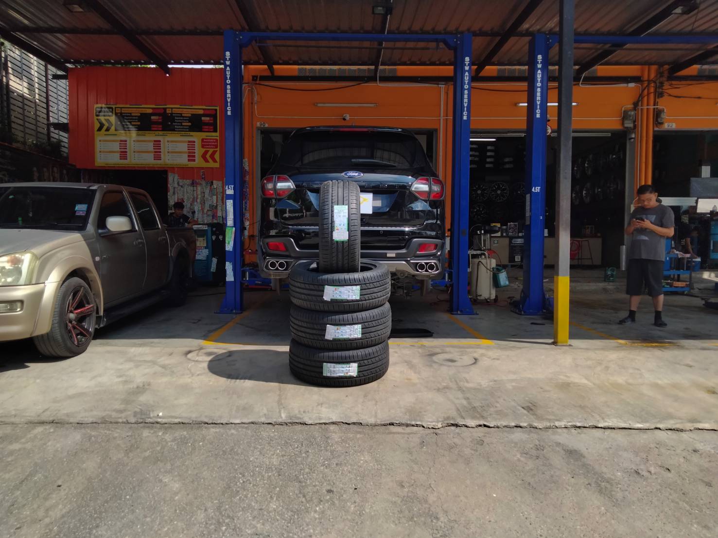 เปลี่ยนยาง FORD EVEREST SPORT GOODRIDE SA37 265/50R20 Y22
