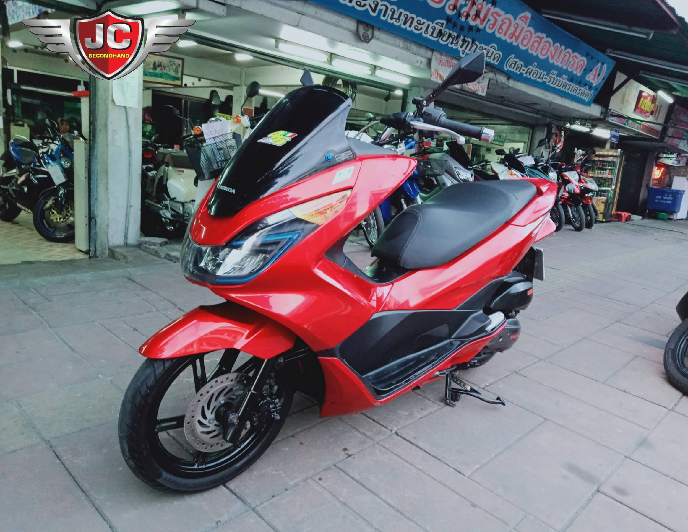 "แอบแต่งหน่อยพอกรุ่บกริบ" HONDA PCX150 LED รถกลางปี 57 ไม่ได้แต่งหรูหรา..แต่วิ่งฉิวนะจ๊ะ