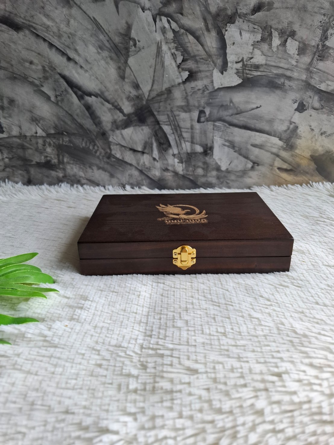 กล่องไม้ใส่น้ำยาไก่ซน