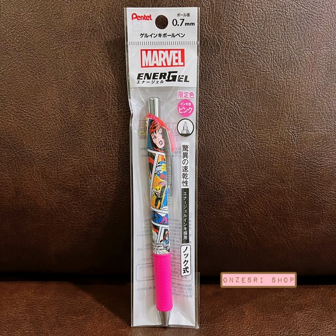 ปากกา Pentel Energel ลาย Marvel จากญี่ปุ่น แท่งลาย Comic สีชมพู หัว 0.7 หมึกสีชมพู