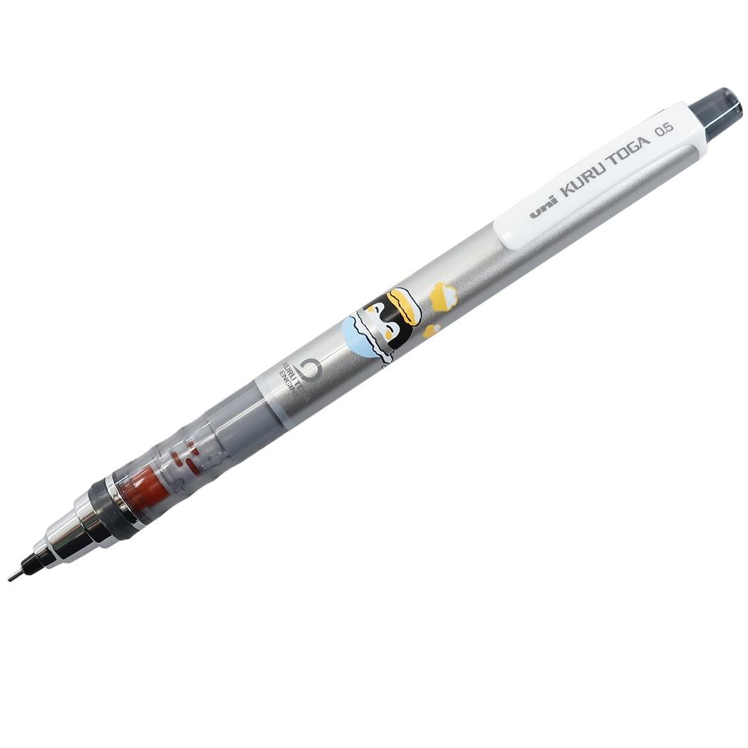ดินสอกด Kurutoga ลายเพนกวิน Koupen Chan สีเงิน แบรนด์นี้ขึ้นชื่อด้านมีระบบเหลาไส้เองในตัวดินสอ ทำให้เวลาเขียนเส้นจะคมชัดตลอด