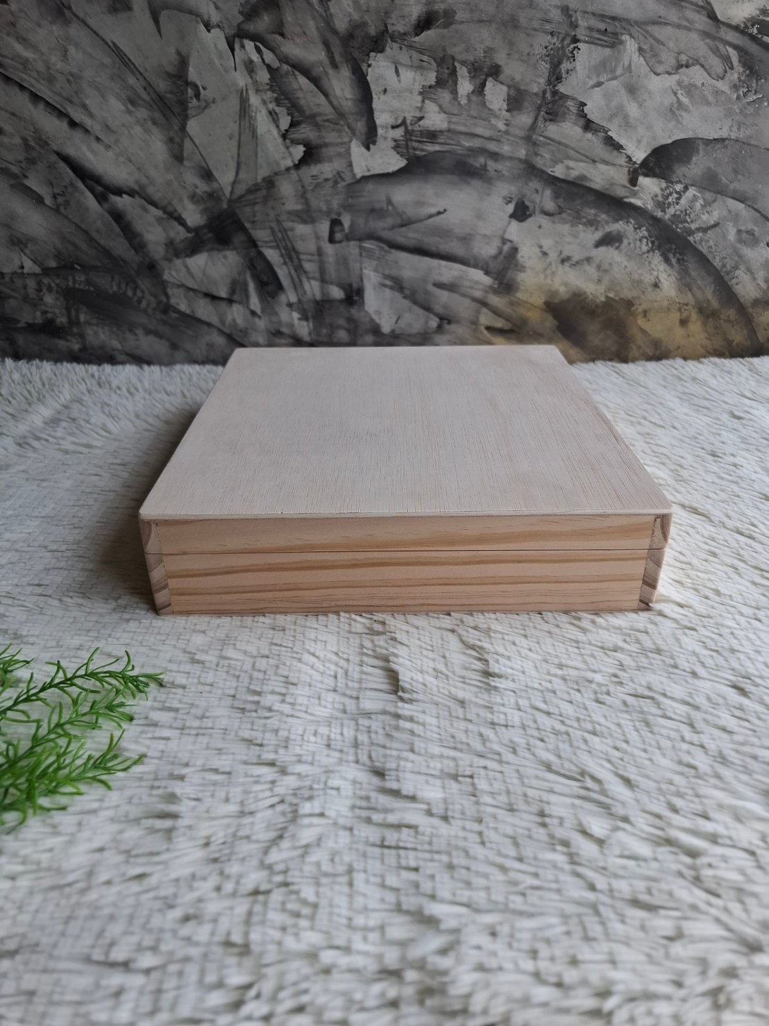 กล่องไม้สนฝาล็อคแบ่งช่อง