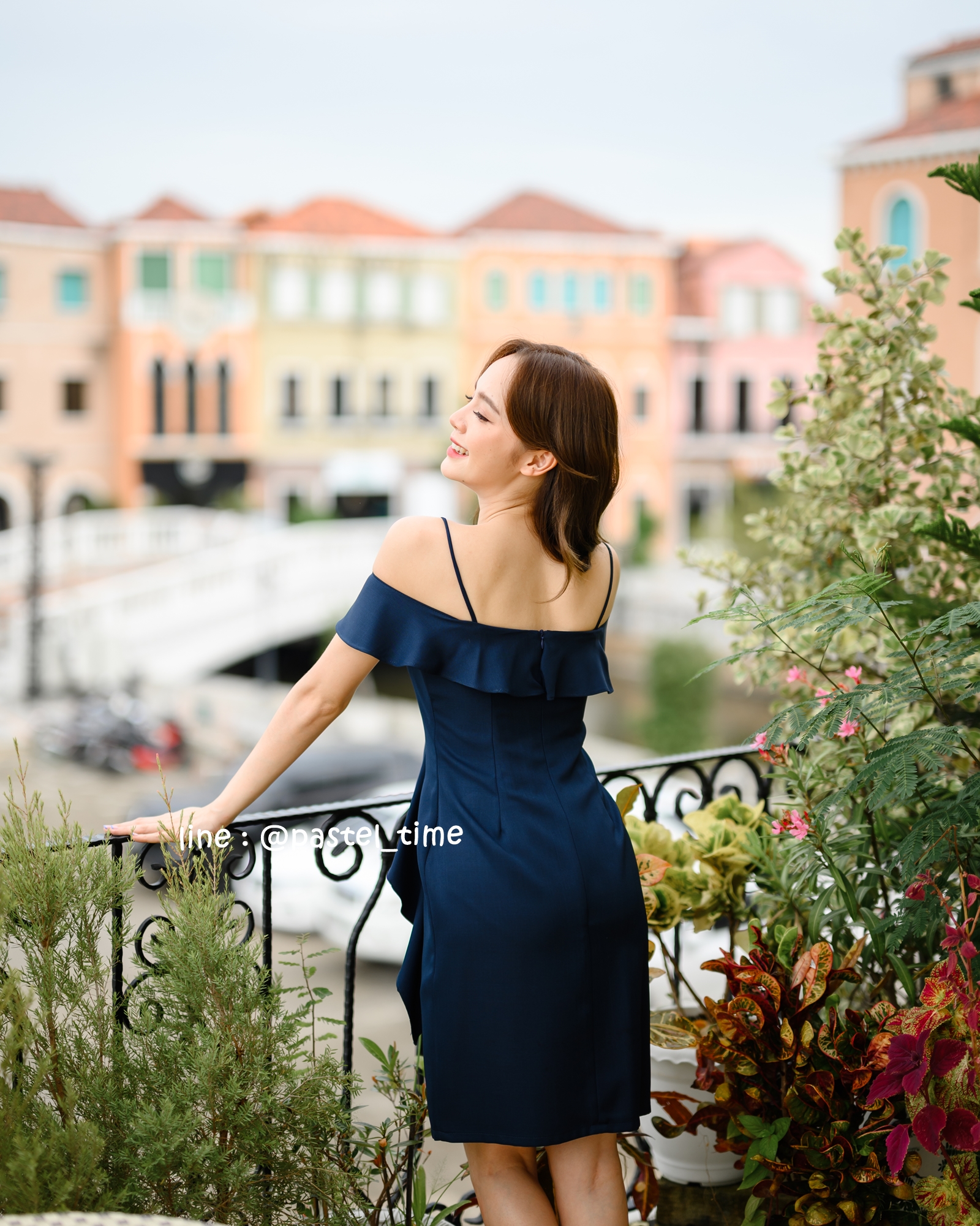 Kathy Off Shoulder Dress - สีกรม **มีแต่S**