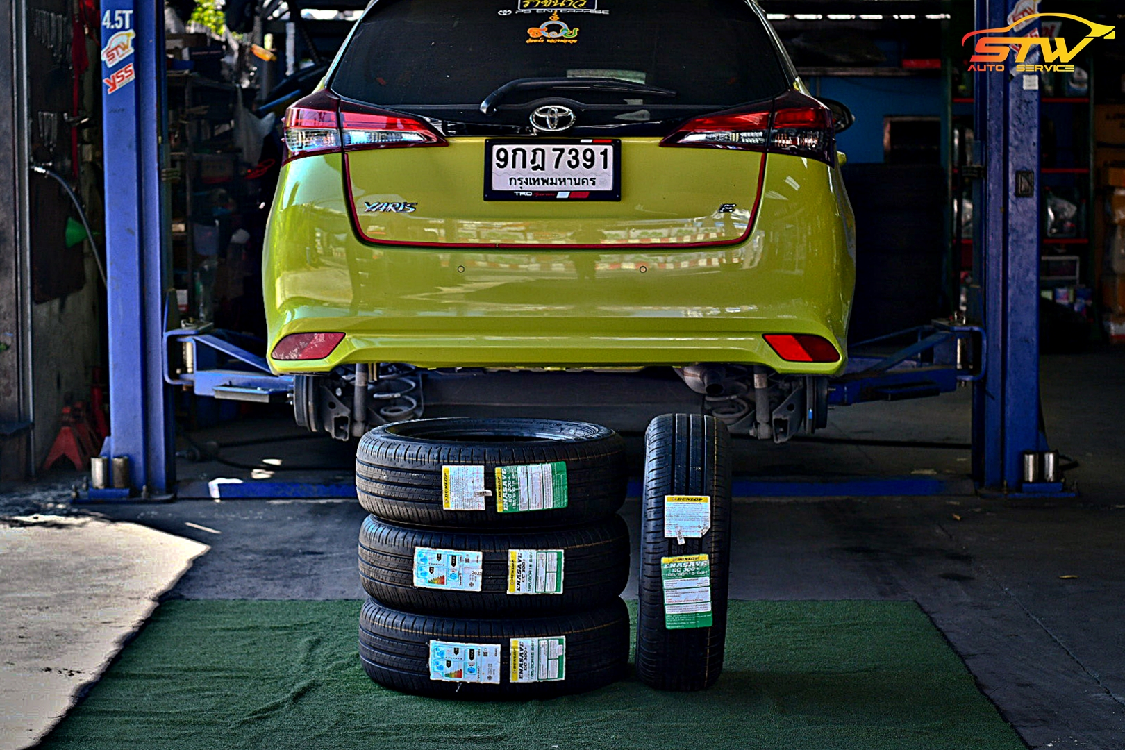 ยาง DUNLOP ENASAVE EC300+ 185/60R15 84H ติดตั้งใส่ TOYOTA YARIS