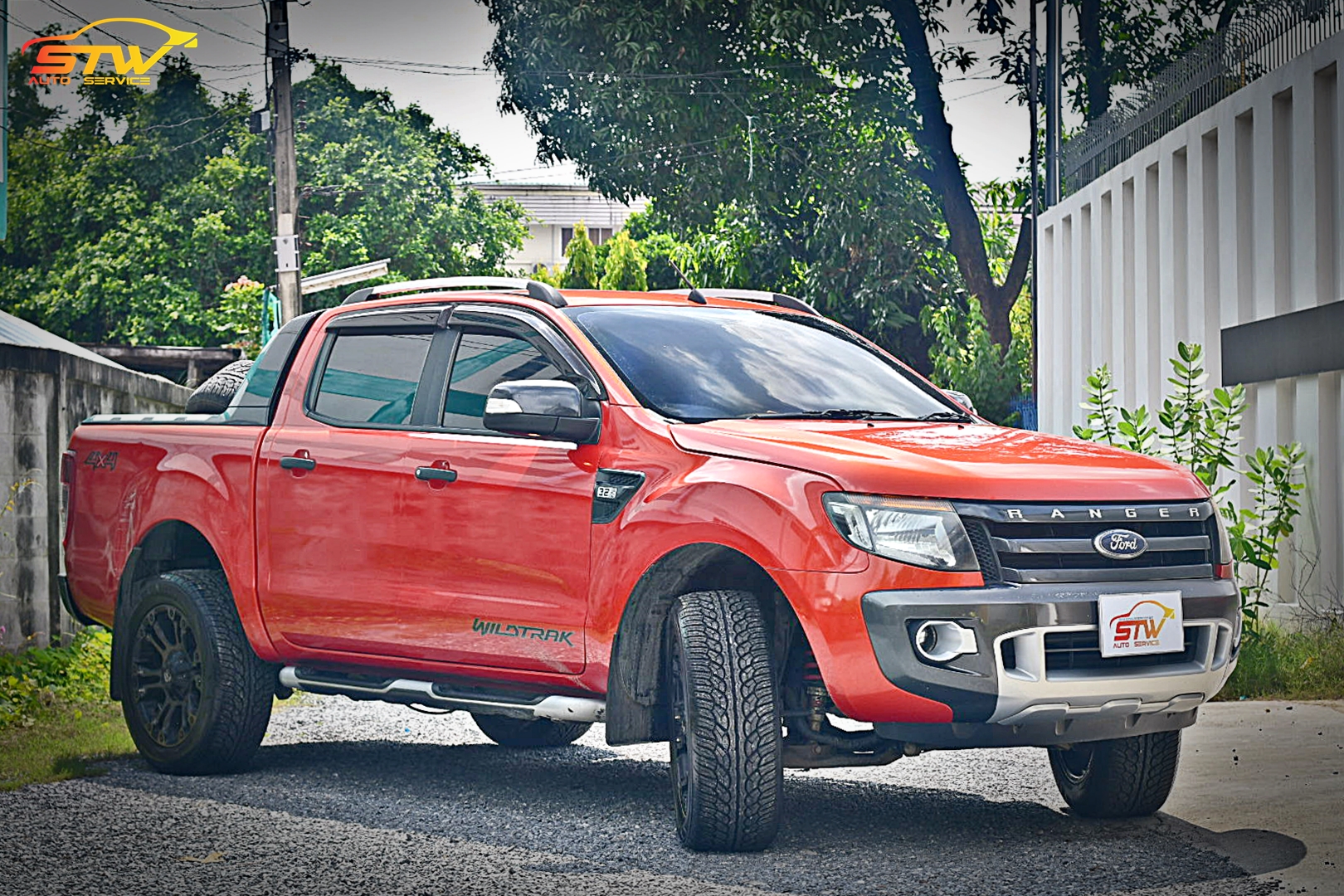 เปลี่ยนยาง FORD RANGER YOKOHAMA PARADA Spec-X 275/55R20 117V
