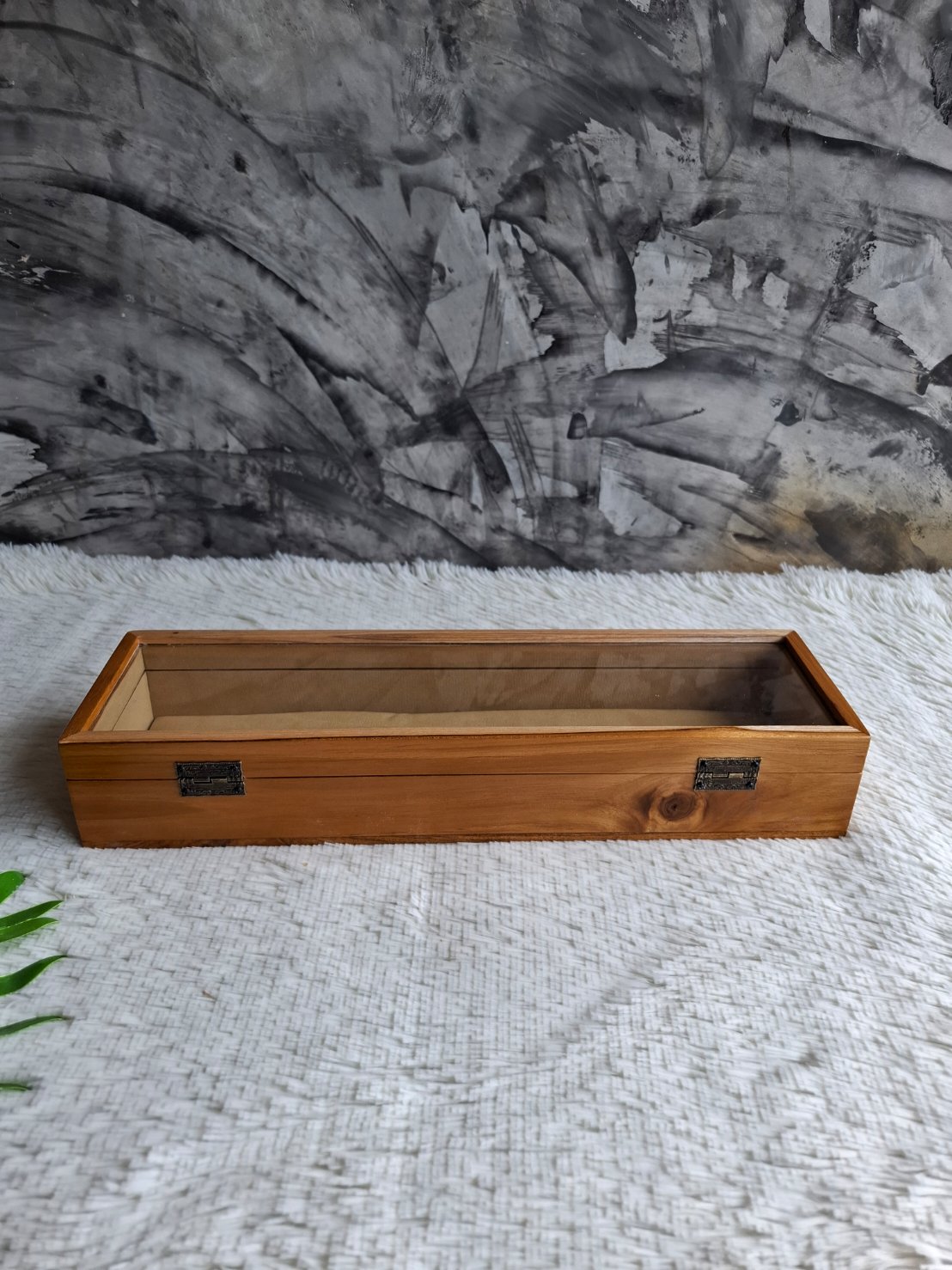 กล่องไม้สักฝากระจก