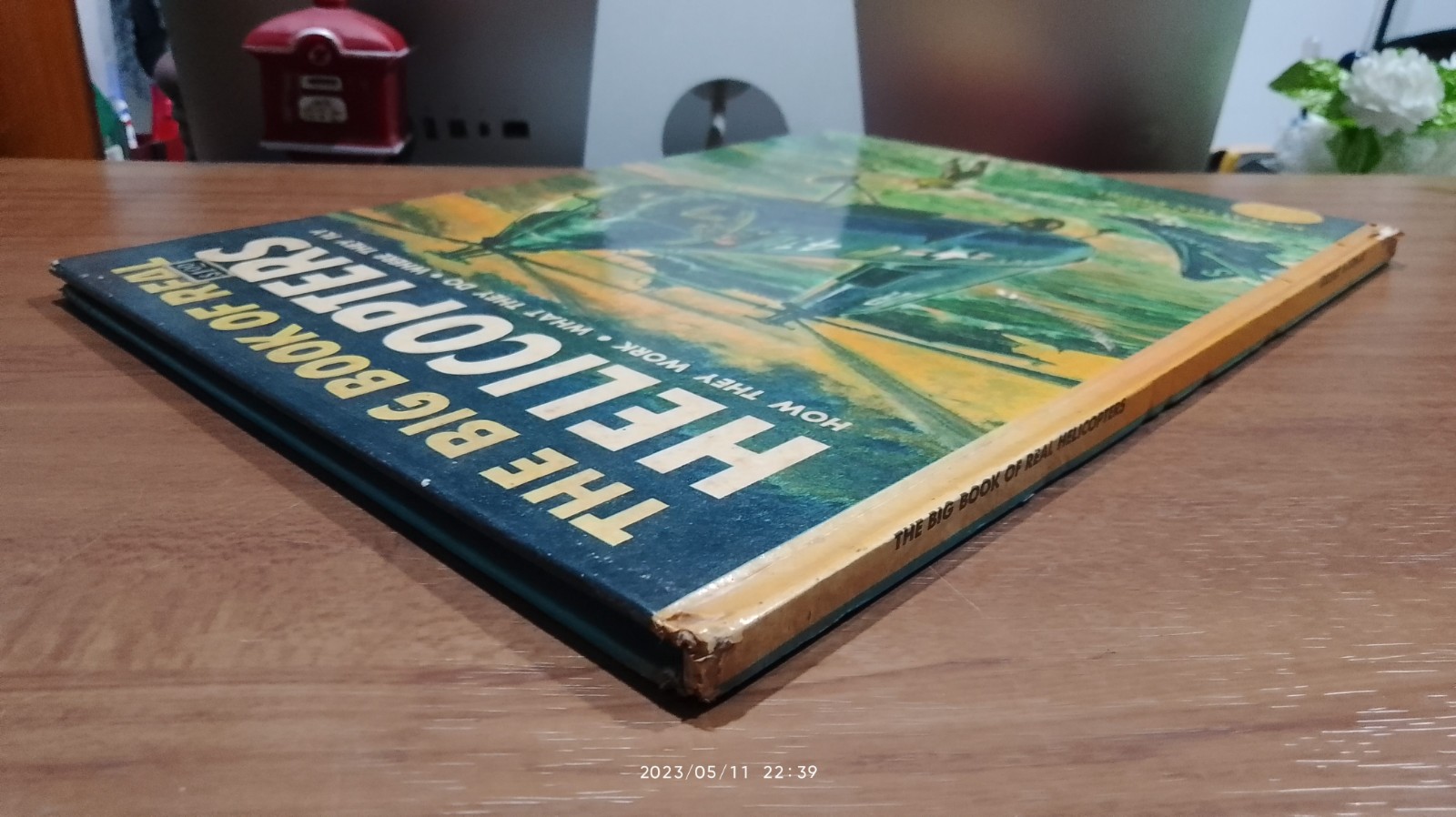 THE BIG BOOK OF HELICOPTERSREAL